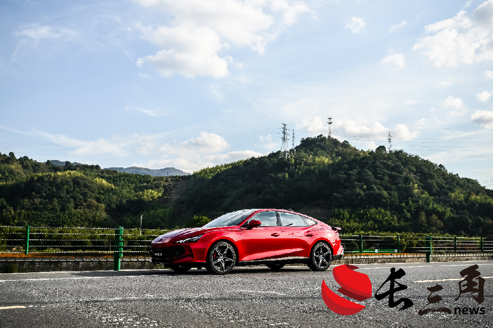 媒体管家|上汽俞经民:加快实现“油电平权” 2025年MG将推出4款新车