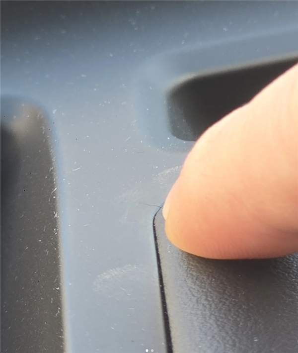 魏牌回应蓝山车主反馈车辆仪表饰板有裂纹：免费更换 并终身质保